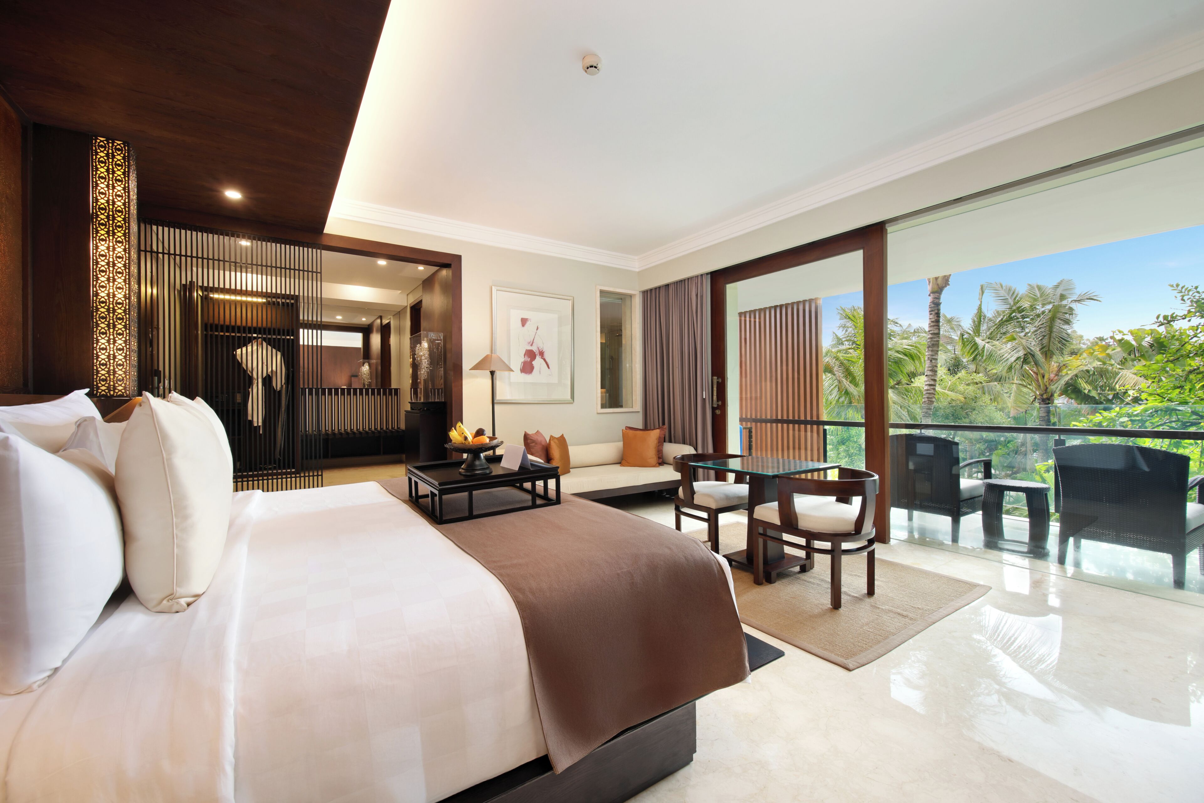 Suite, Garden View | 1 bedroom, premium bedding, minibar, in-room safe