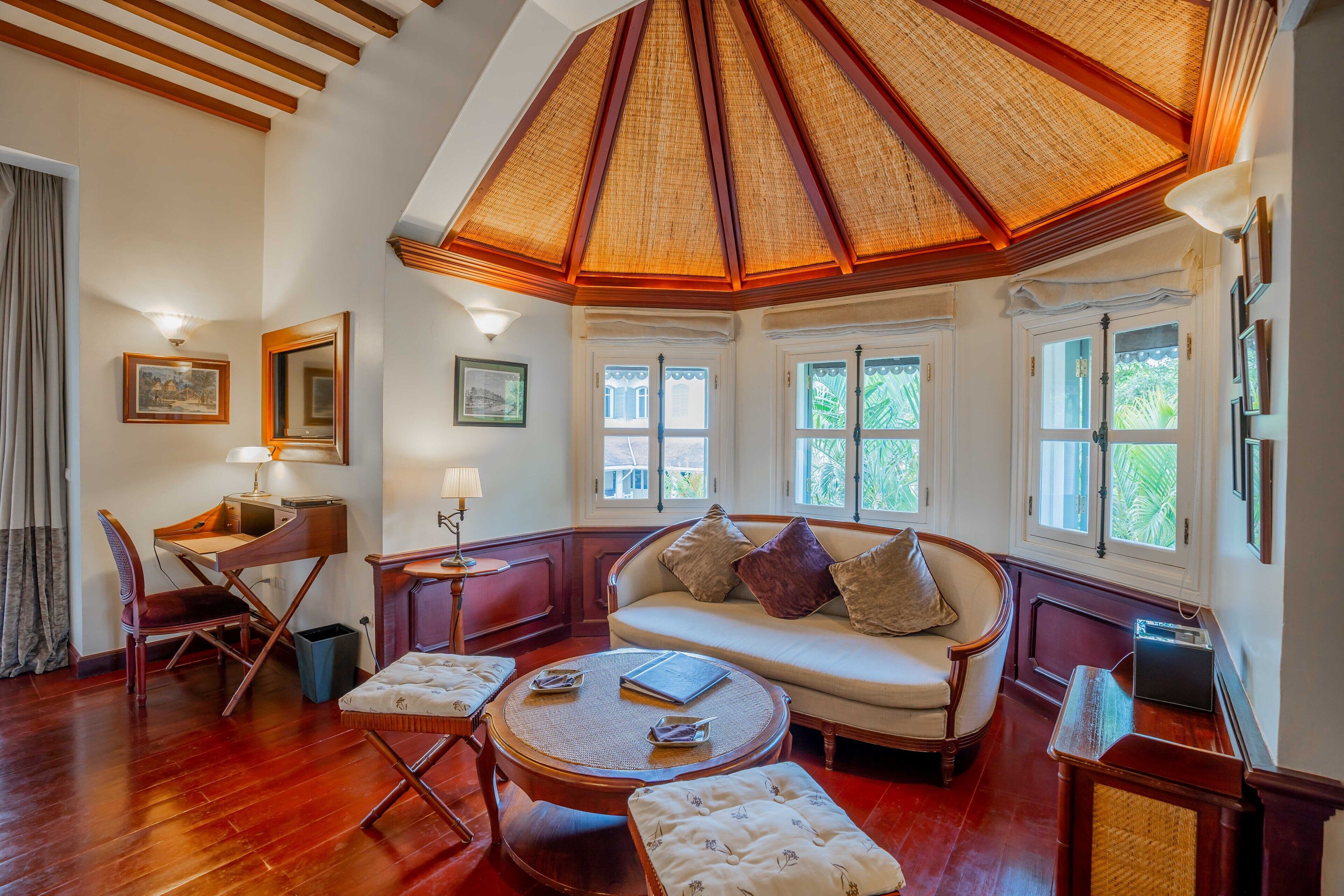 Televisión de pantalla plana y películas con cargo 