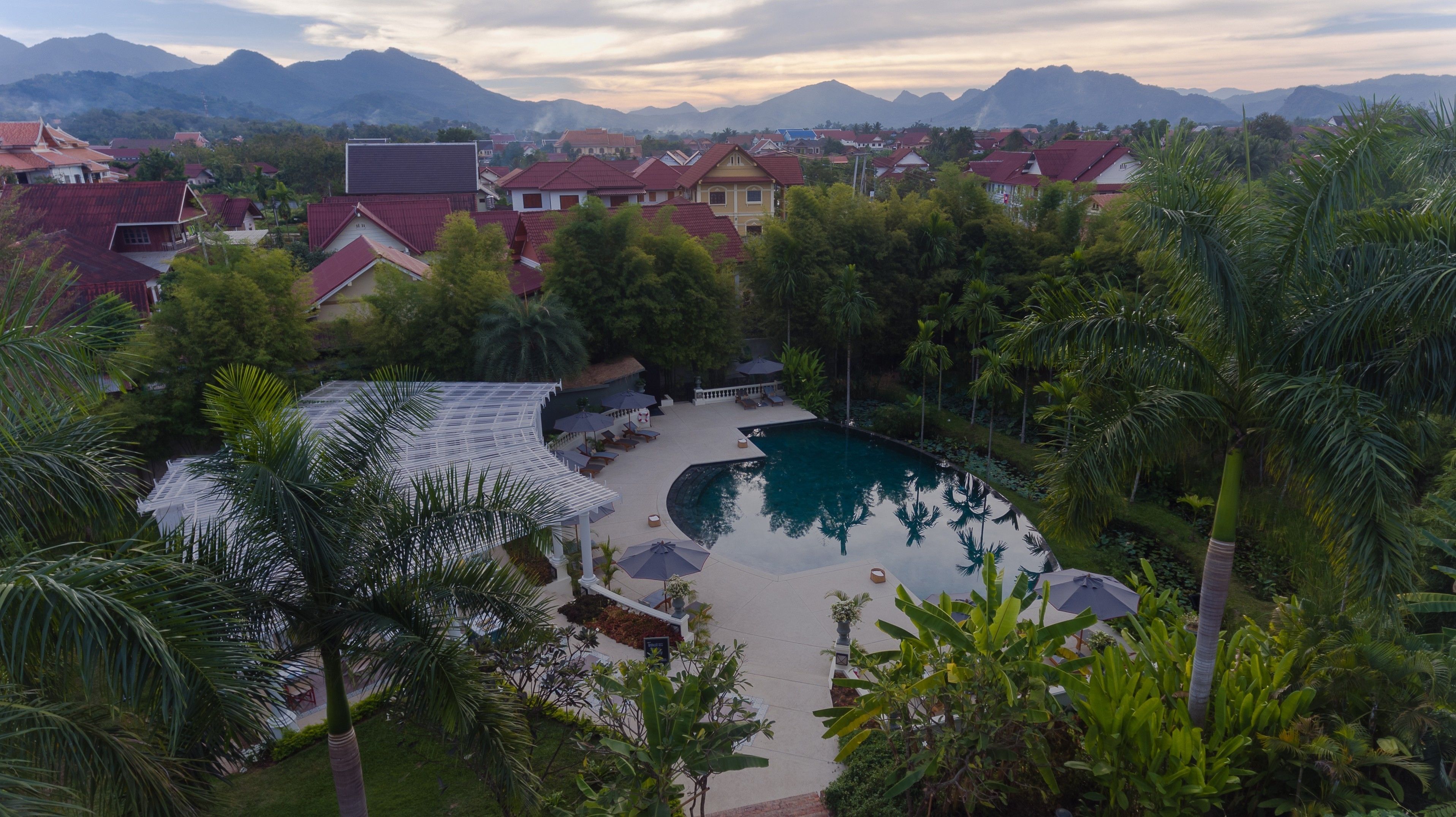 outdoor pool, pool umbrellas