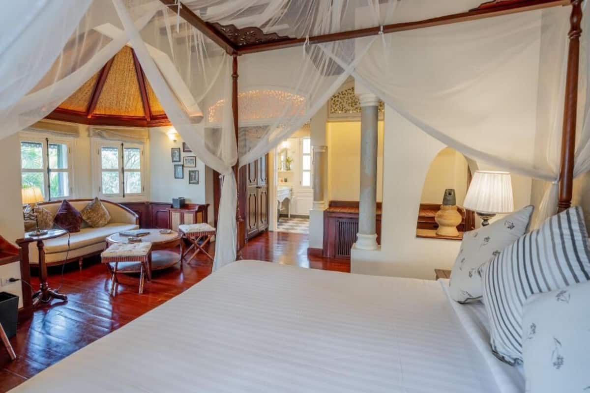 Hochwertige Bettwaren, Minibar, Zimmersafe, individuell dekoriert