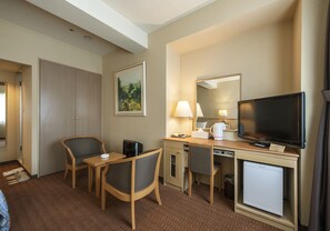 LCD TV, pay films - Hakata Green Hotel Building No.2 (Fukuoka)