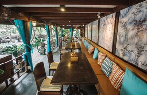 LCD TV, DVD player - Zantiis Ndol Villas (Muak Lek)