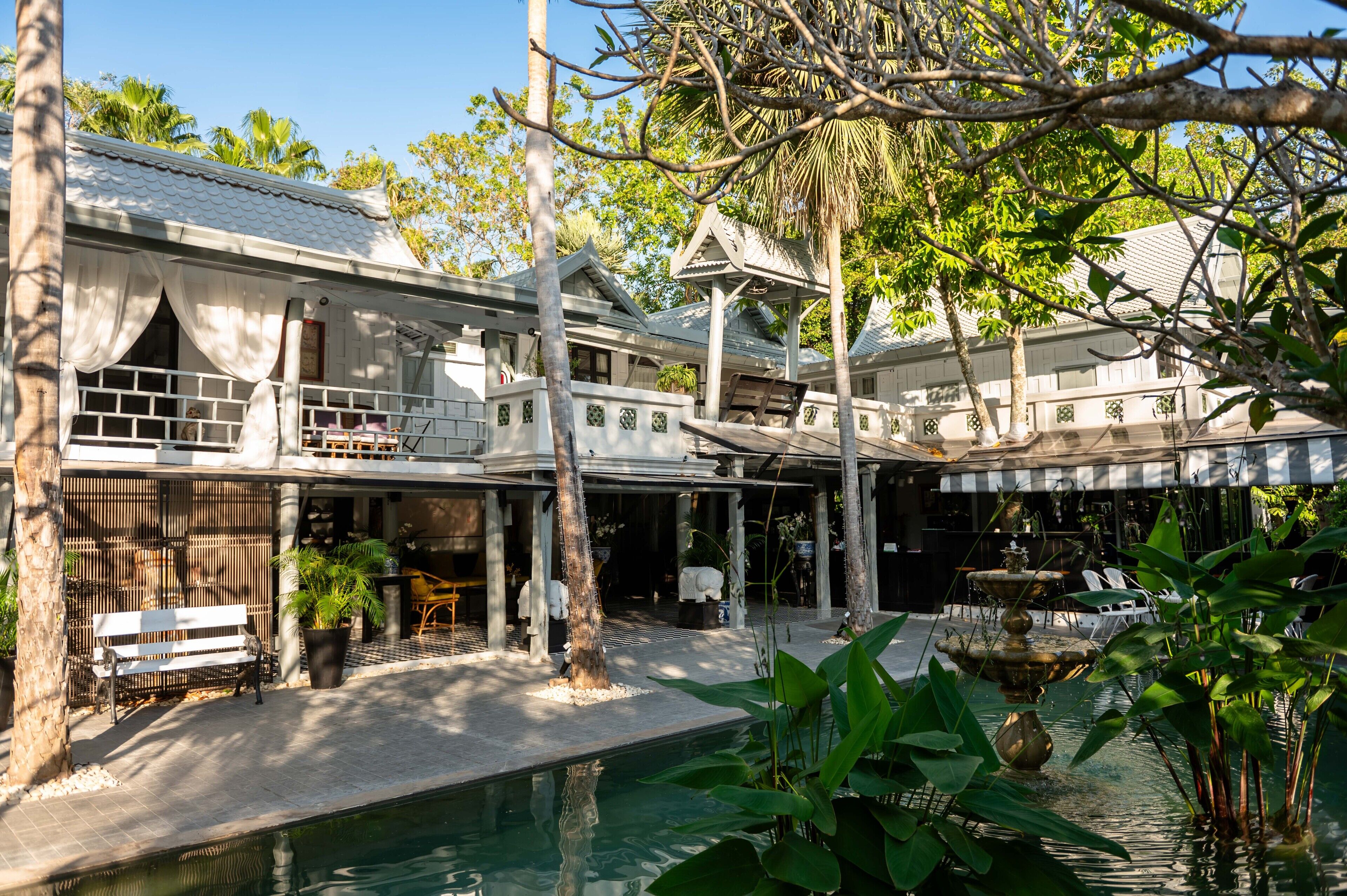 LCD-TV og DVD-spiller