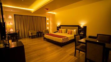 Minibar, soundproofing, iron/ironing board, free WiFi