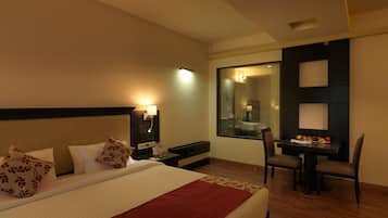 Minibar, desk, soundproofing, iron/ironing board