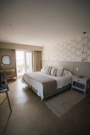 Sábanas de algodón egipcio, ropa de cama de alta calidad y minibar 