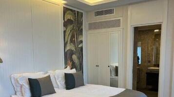 Premier-Suite, Meerblick | Hochwertige Bettwaren, Minibar, Zimmersafe, individuell dekoriert