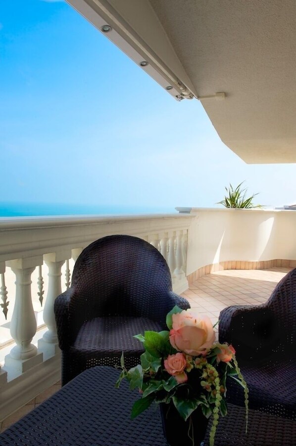 Superior tweepersoonskamer, uitzicht op zee | Balkon