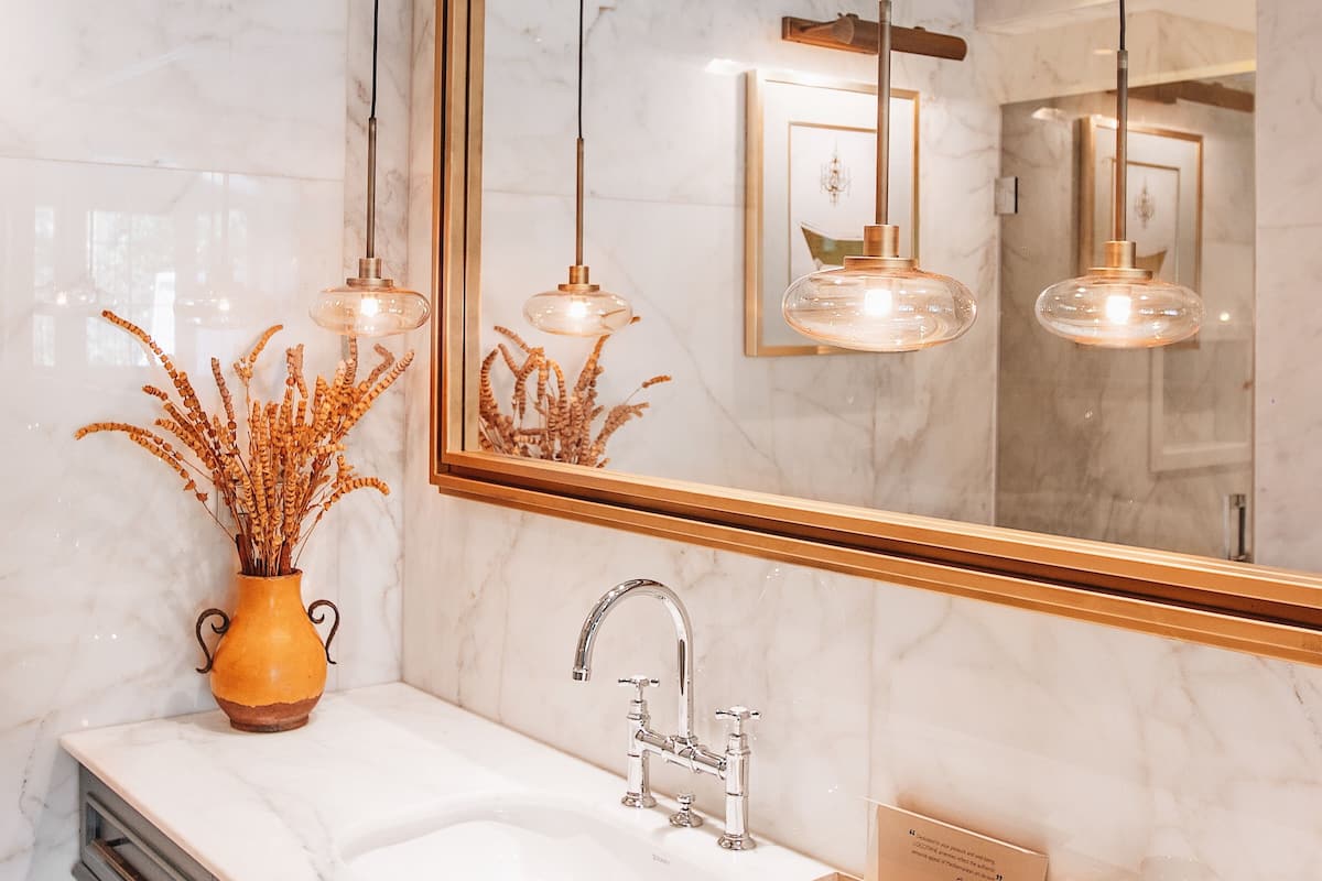 pool suites | bathroom amenities | free toiletries, hair dryer, slippers, towels