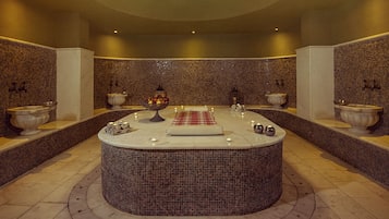 Behandlingsrum til par, sauna, dampbad, thai-massage, sportsmassage