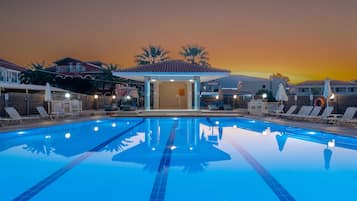 Bar junto a la alberca