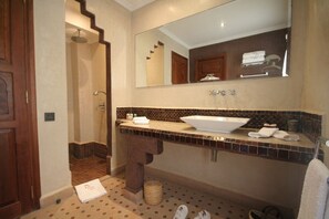Bathroom - Dar Chams Tanja (Tangier)