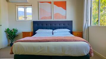 Spa Studio | Blackout drapes, soundproofing, iron/ironing board