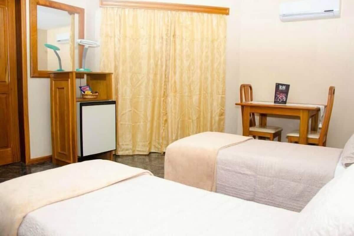 Hypo-allergenic bedding, minibar, in-room safe, laptop workspace