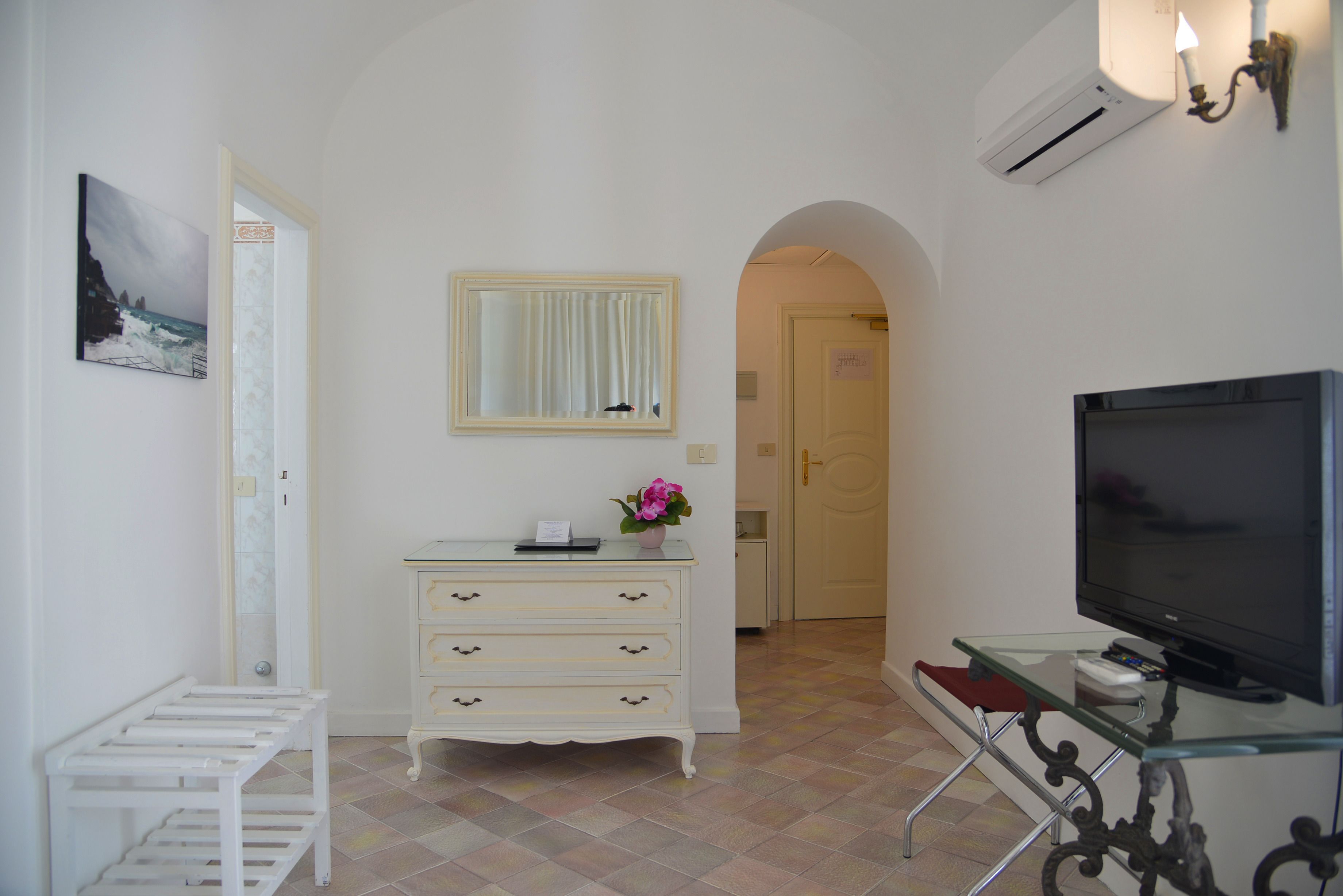 deluxe double room, terrace, garden view | bathroom | hair dryer, bidet, towels