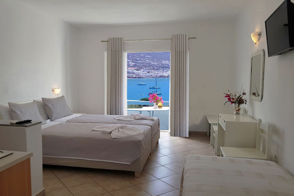 Deluxe Studio, Sea View (1st floor, 3 adults) | In-room safe, soundproofing, free WiFi