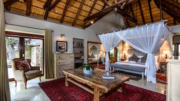 Leadwood Suite | Premium bedding, in-room safe, desk, soundproofing