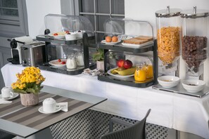 Daily continental breakfast for a fee - Theodora Suites - Adults Only (Santorini)
