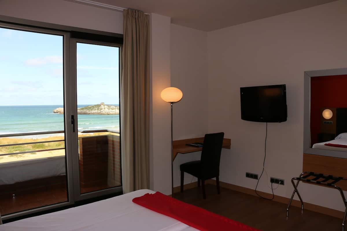 1 bedroom, minibar, in-room safe, desk