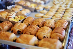 Dagelijks ontbijtbuffet inbegrepen