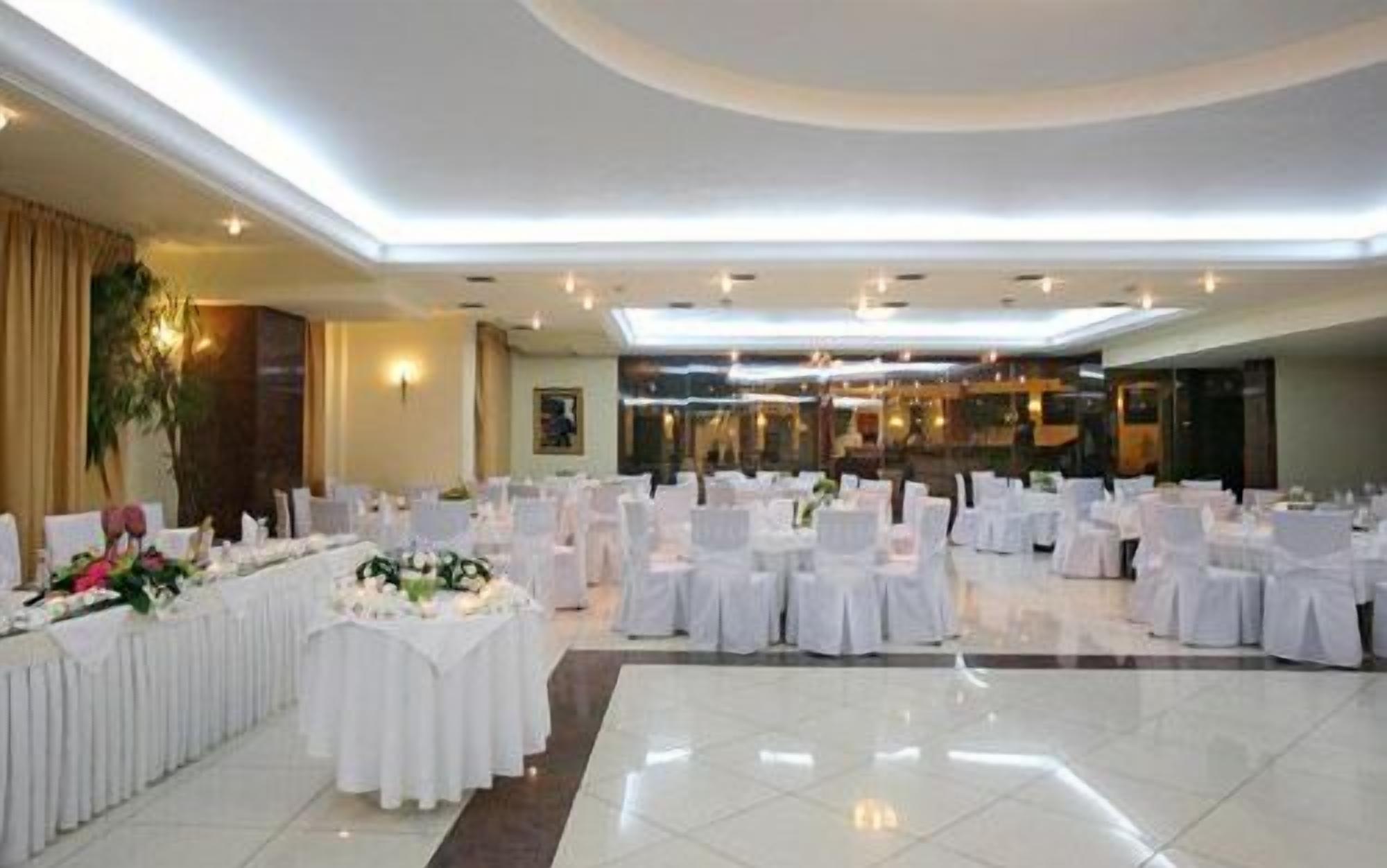 Foto - Parnis Palace