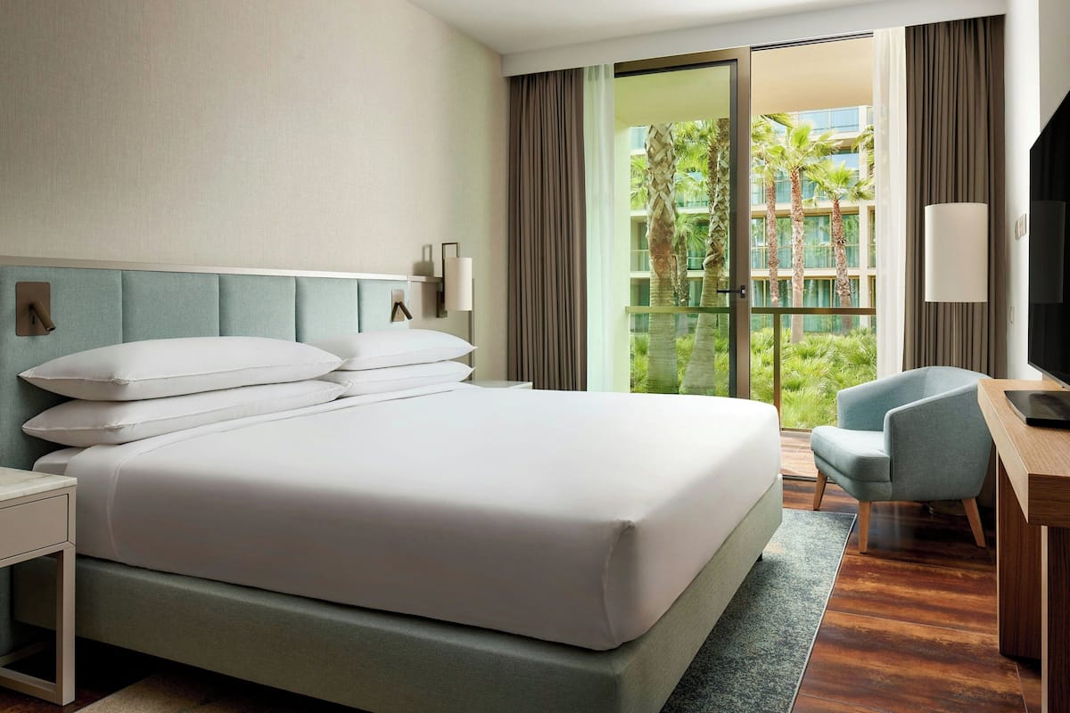 Suite, 1 Bedroom, Non Smoking, Balcony