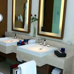 Luxury Suite | Bathroom | Separate tub and shower, deep soaking tub, rainfall showerhead