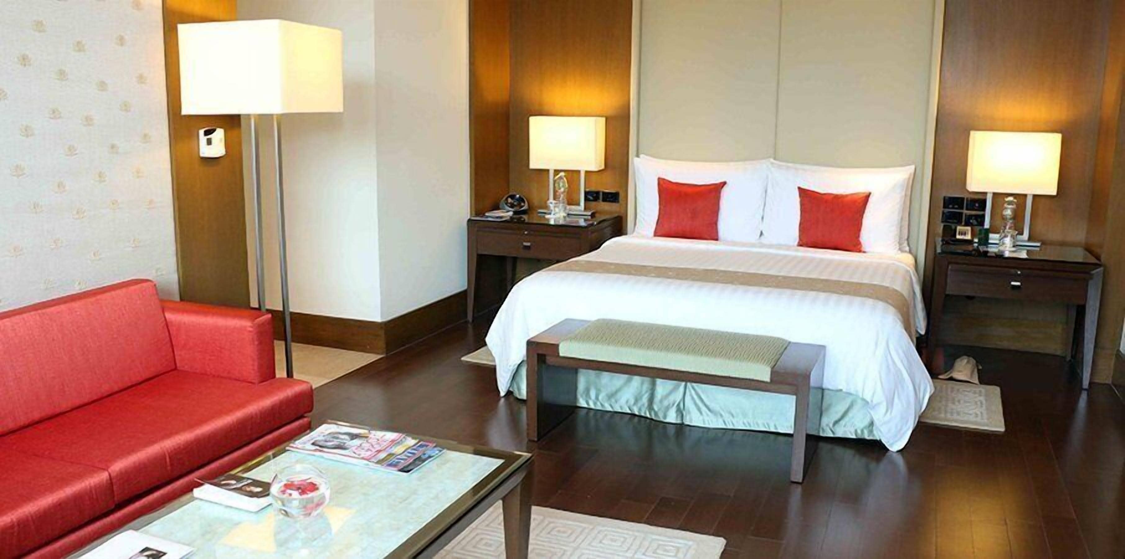 Premium bedding, minibar, in-room safe, desk