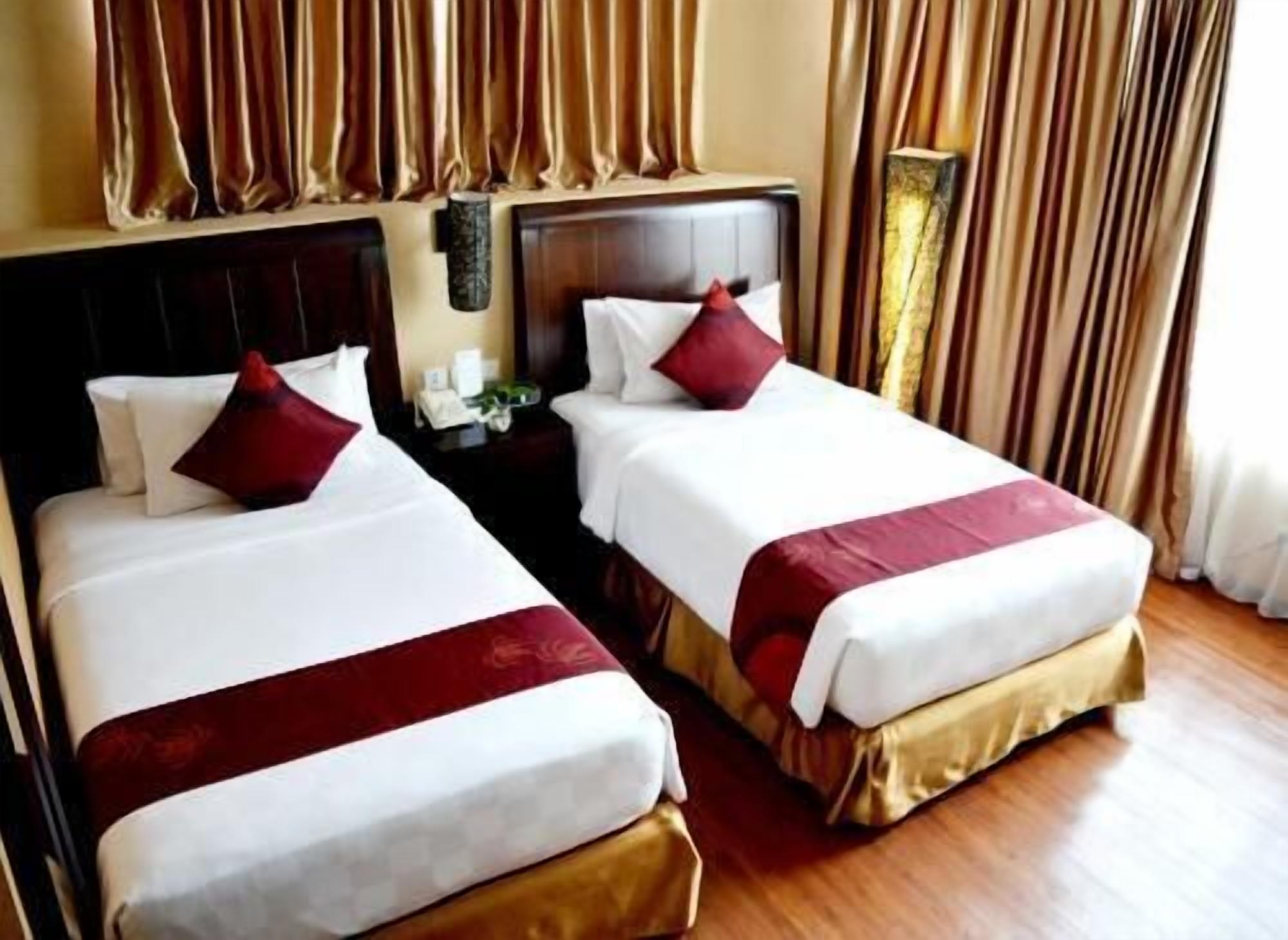 1 bedroom, in-room safe, laptop workspace, iron/ironing board
