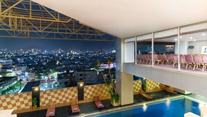 Kolam renang terbuka 