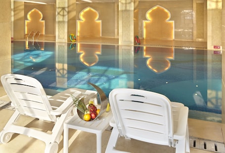 Pool. Country Garden Phoenix Hotels Shenyang Yuhong