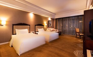 Habitación superior con 2 camas individuales | Ropa de cama de alta calidad, colchones con acolchado adicional, minibar