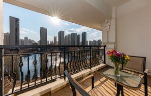 Premium bedding, pillowtop beds, minibar, in-room safe