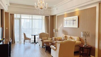 Superior Apartment | Premium bedding, pillowtop beds, minibar, in-room safe