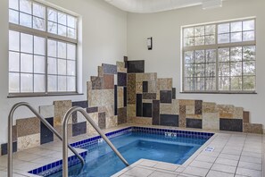 Indoor pool - Best Western Plover-Stevens Point Hotel & Conference Center (Plover)
