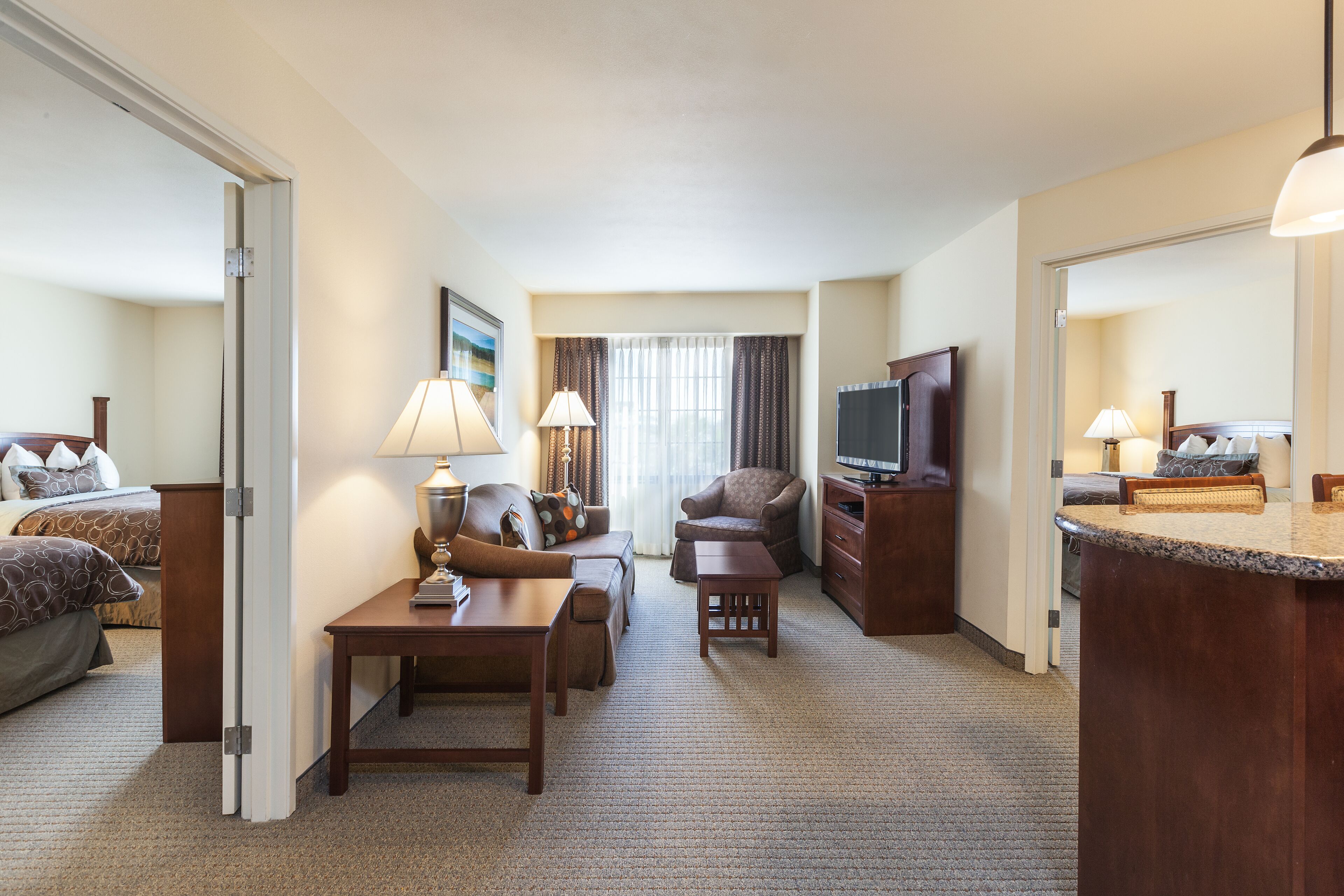 suite, 2 bedrooms, accessible (1 king, comm, tub) | 1 bedroom, premium bedding, individually furnished, desk