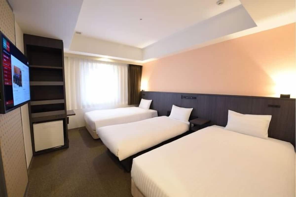 Down comforters, desk, iron/ironing board, free WiFi