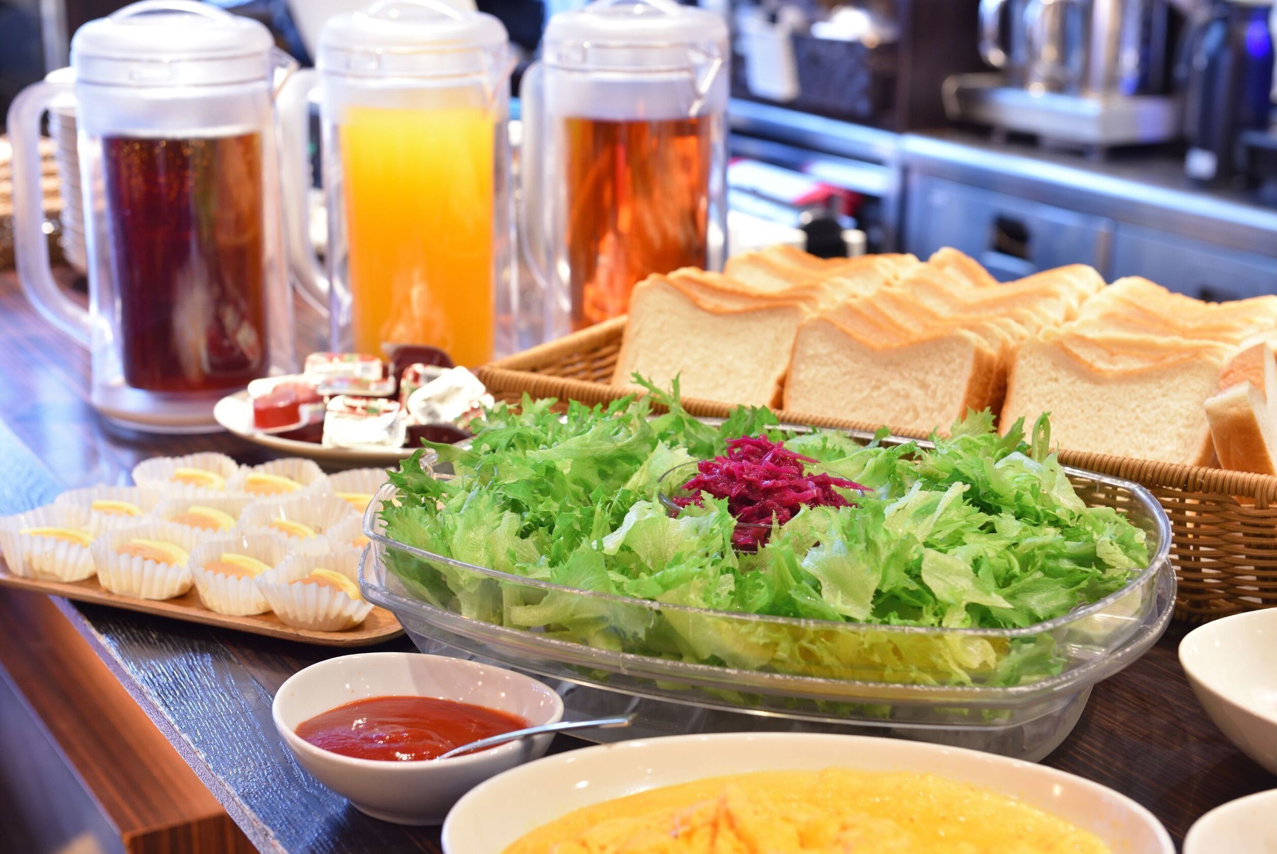 free daily self-service breakfast