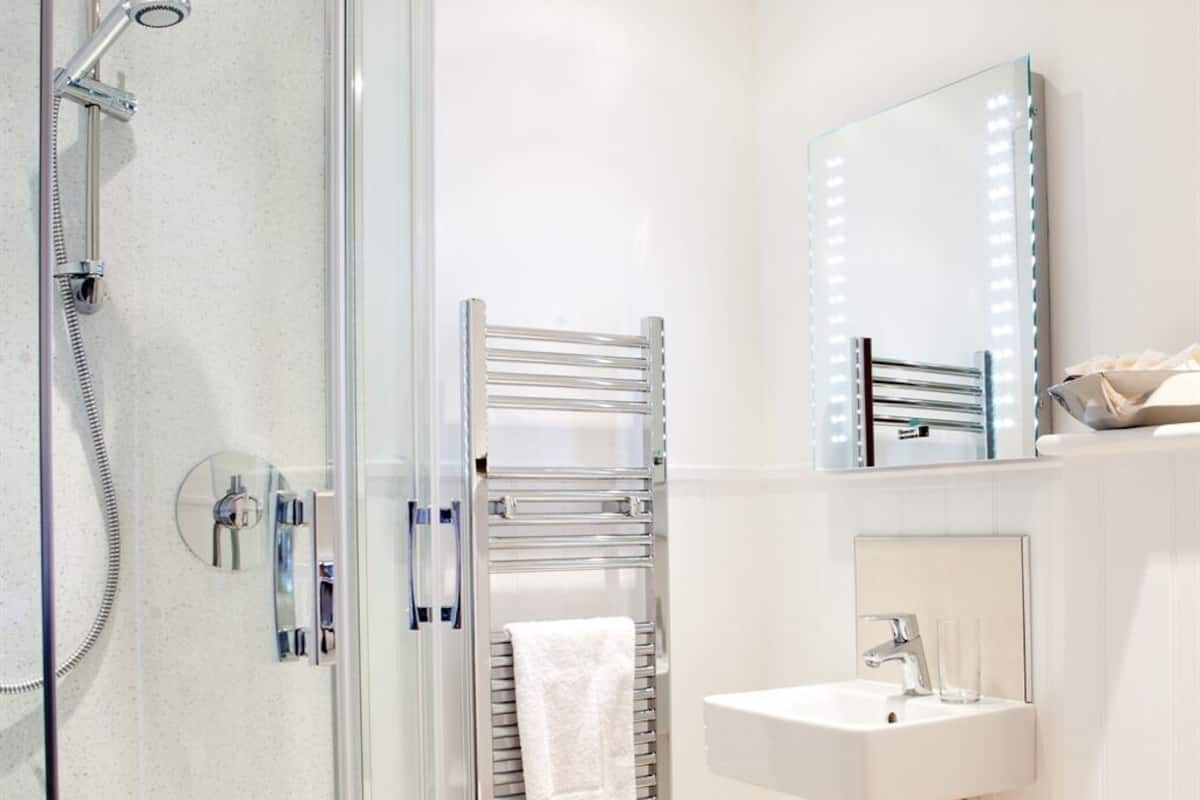 Dubbelrum - eget badrum | Badrum