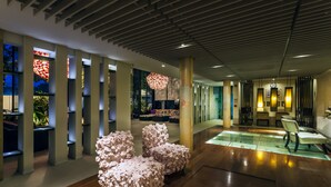 Sala de estar en el lobby