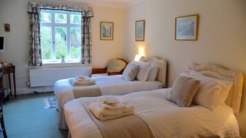 Standard Twin Room, Shared Bathroom, Garden View (Twin) | 1 bedroom