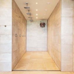 Couples treatment room(s), sauna, steam room, body treatments