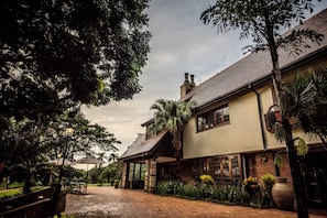 Exterior - Selborne Golf Estate, Hotel & Spa (Pennington)