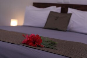 Deluxe Suite | 1 bedroom, Egyptian cotton sheets, premium bedding, pillowtop beds