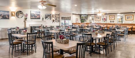 Breakfast, lunch and dinner served