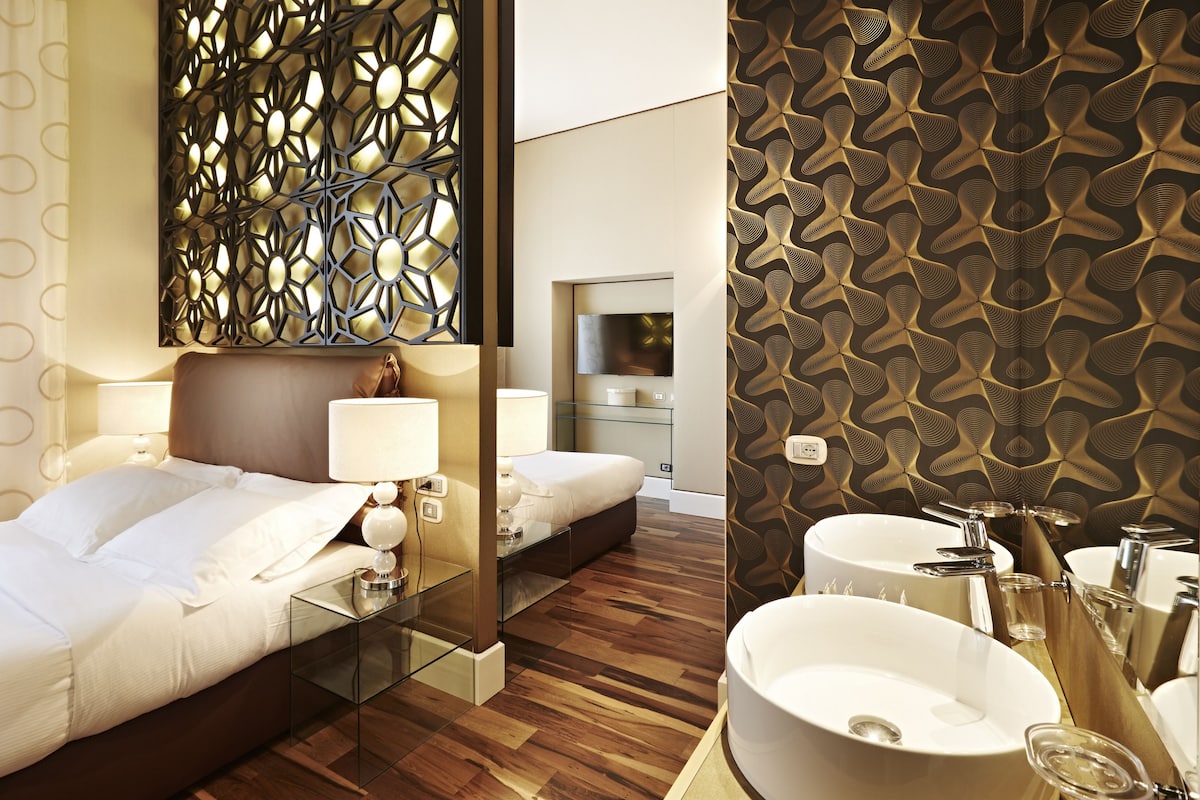 Family Suite | 1 bedroom, memory-foam beds, minibar, in-room safe