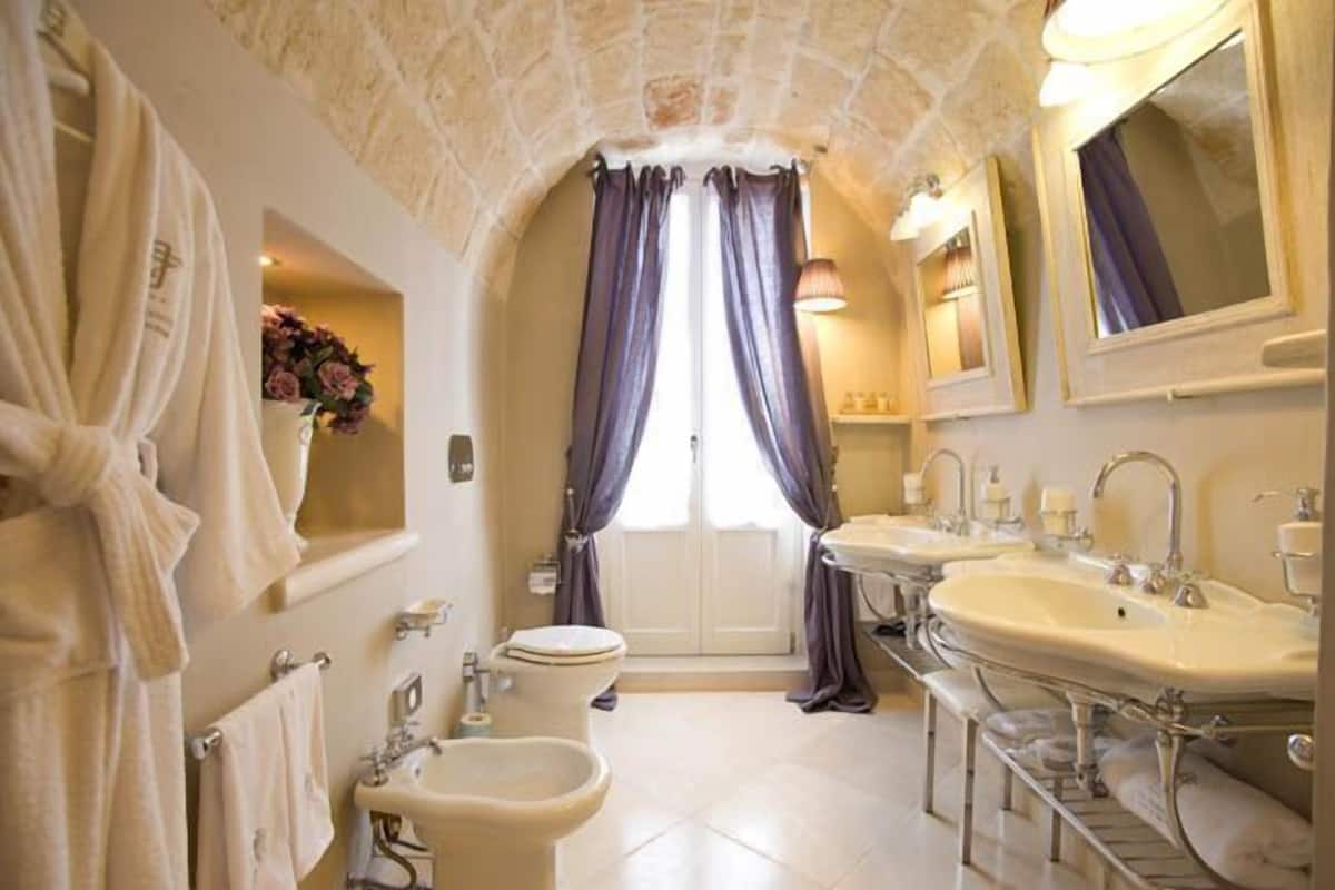 suite, private bathroom, sea view | bathroom | shower, designer toiletries, hair dryer, bathrobes