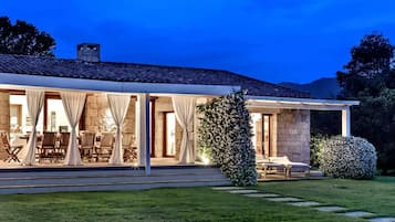 Luxury Villa, Sea View | Terrace/patio