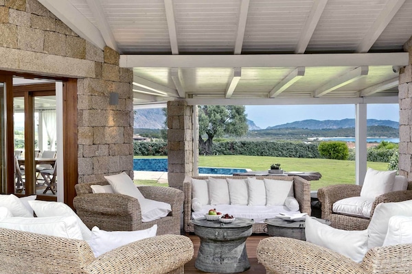 Luxury Villa, Sea View | Hypo-allergenic bedding, minibar, in-room safe, desk
