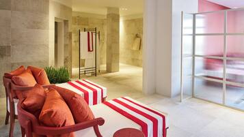 Salas para tratamentos a dois, sauna seca, banho turco/hammam